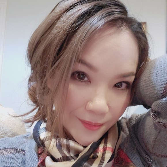 Meet your Posher, Lily - Picture 1 of 1